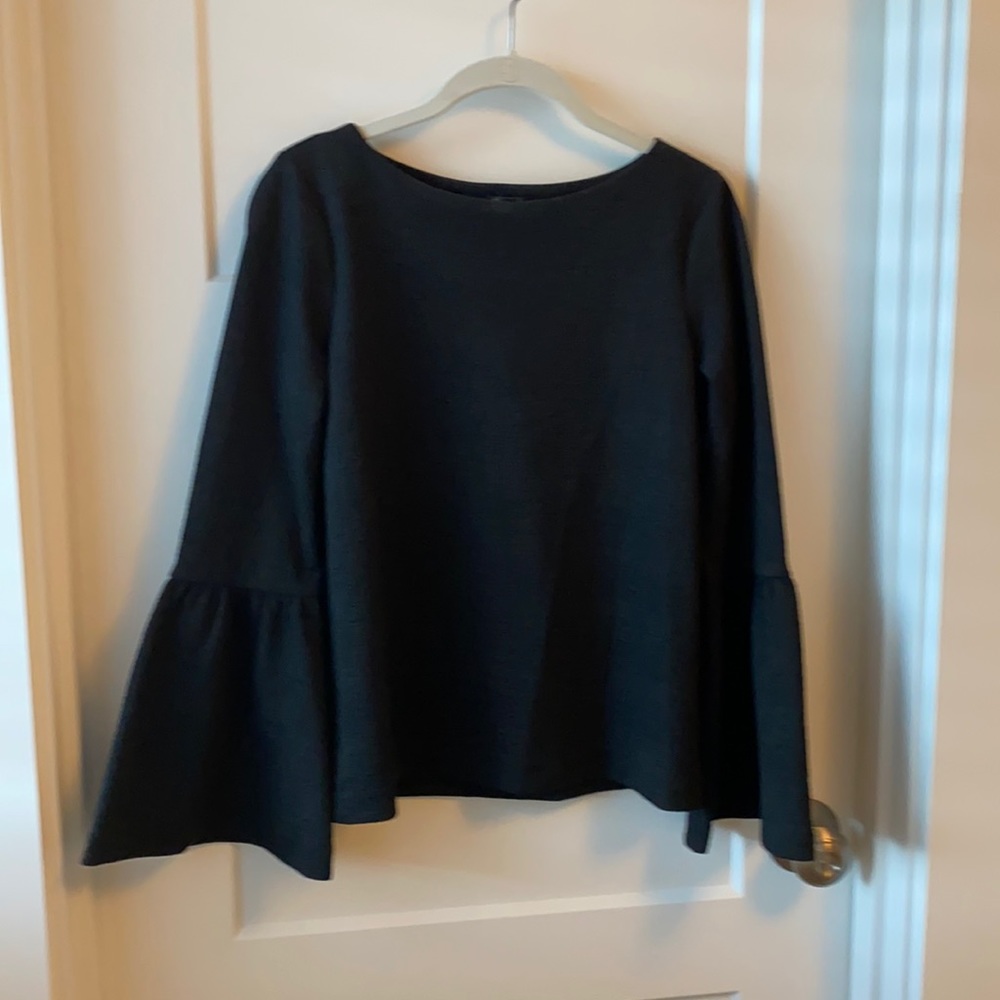 Ann Taylor black bell sleeved blouse PXS